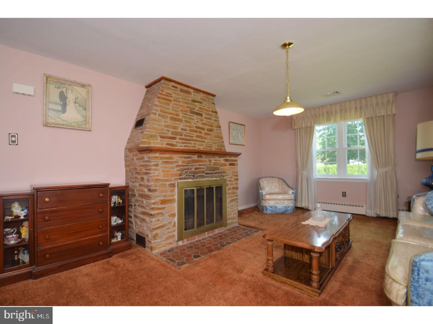 1342 West Welsh Road Ambler, PA 19002 - Photo 11 of 20 Living Room