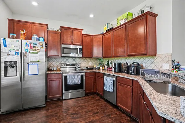 $307,000 | 5520 Kinglethill Drive, Lithia, FL 33547