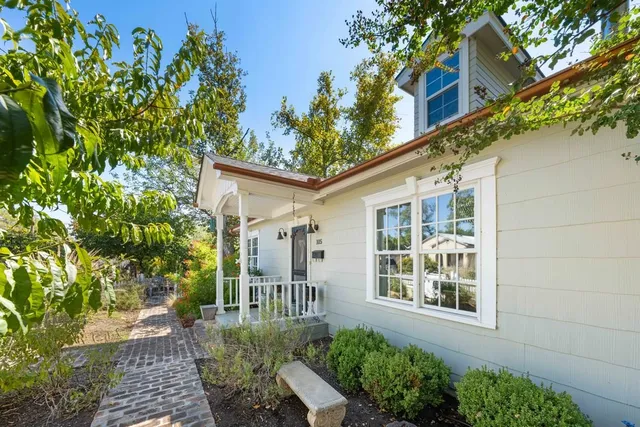 $1,149,000 | 105 East Centre Street, Fredericksburg, TX 78624