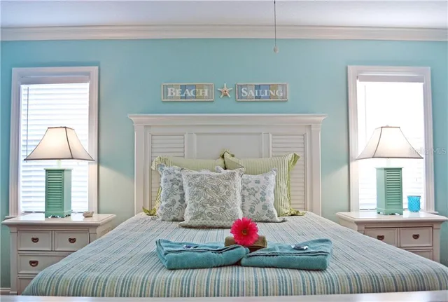 $4,900 | 2843 New England Street, Sarasota, FL 34231