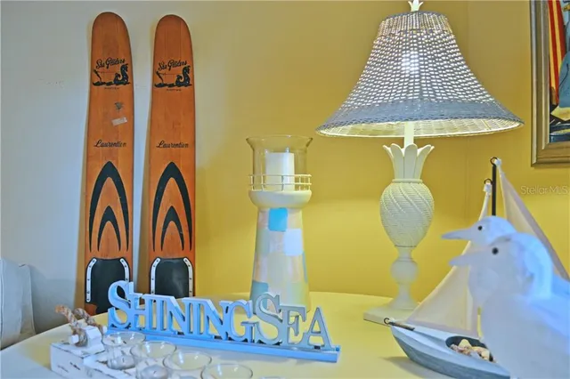 $4,900 | 2843 New England Street, Sarasota, FL 34231