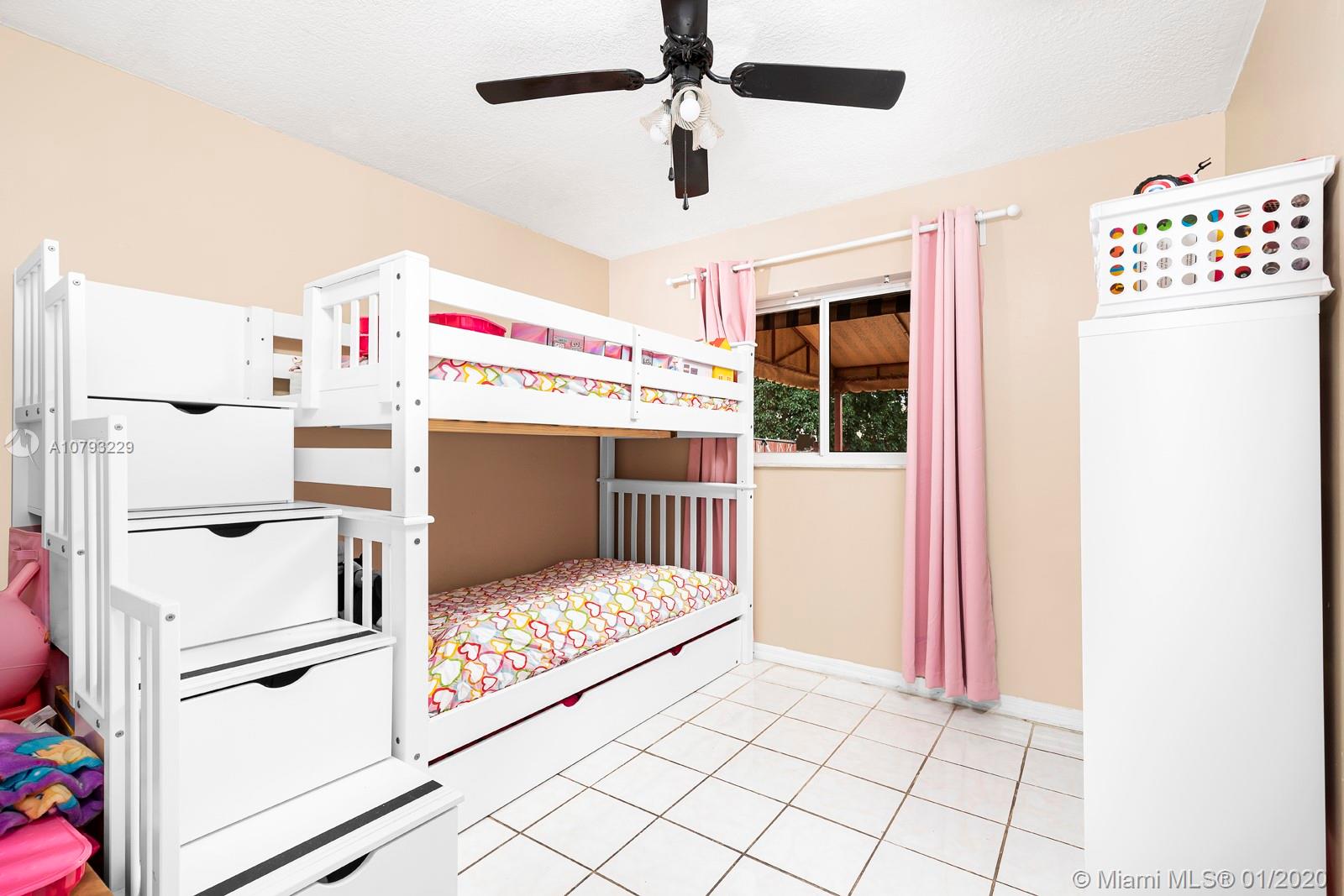 11277 Southwest 111th Court Road Miami, FL 33176 - Photo 9 of 13 Second bedroom