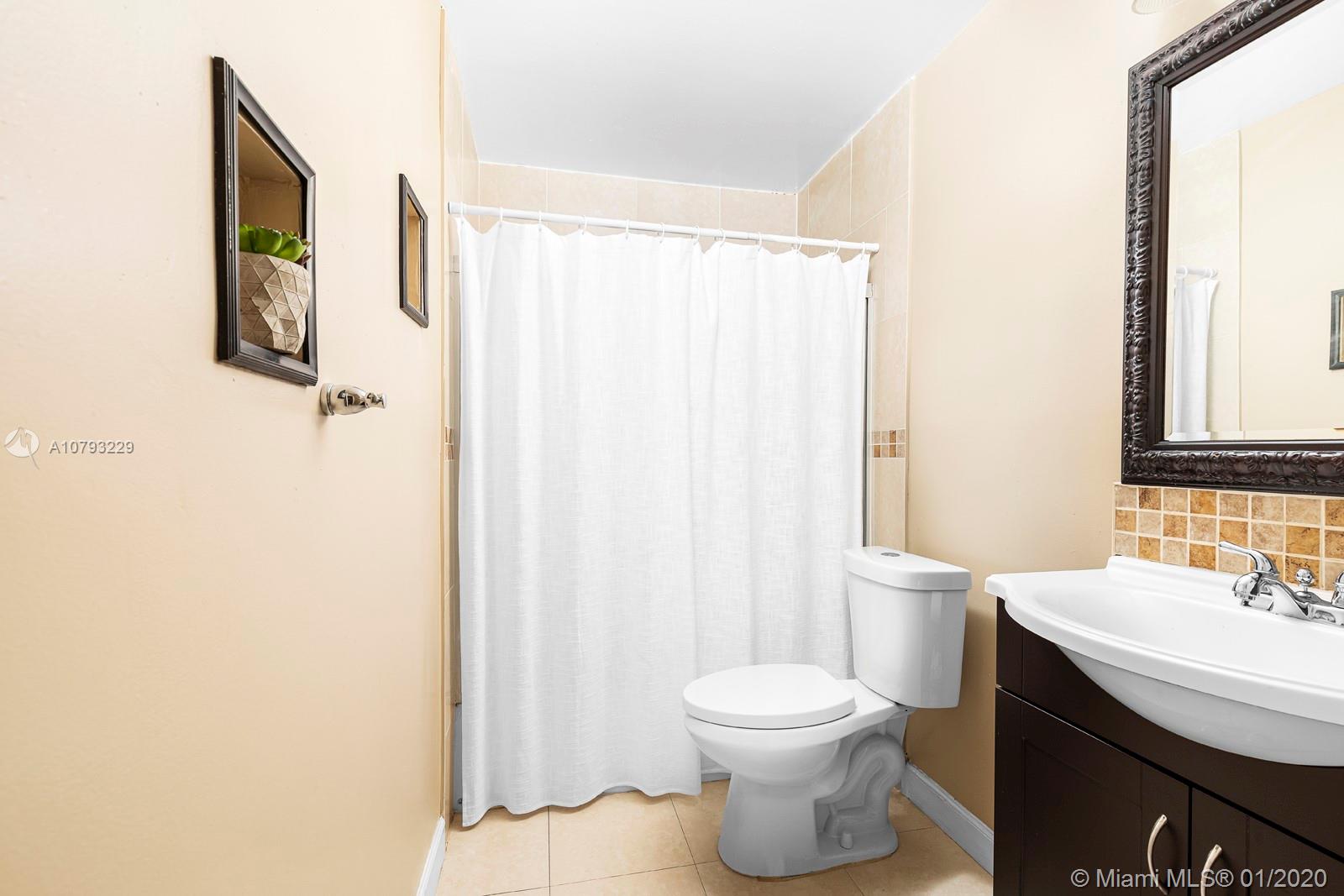 11277 Southwest 111th Court Road Miami, FL 33176 - Photo 10 of 13 Second bathroom