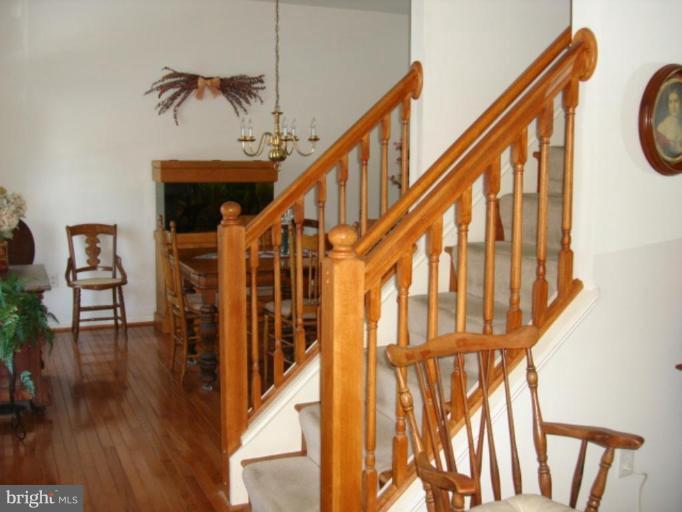 3924 Rhode Harbor Road Edgewater, MD 21037 - Photo 2 of 29 Hallway