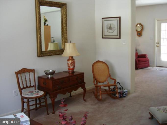 3924 Rhode Harbor Road Edgewater, MD 21037 - Photo 9 of 29 Living Room #3