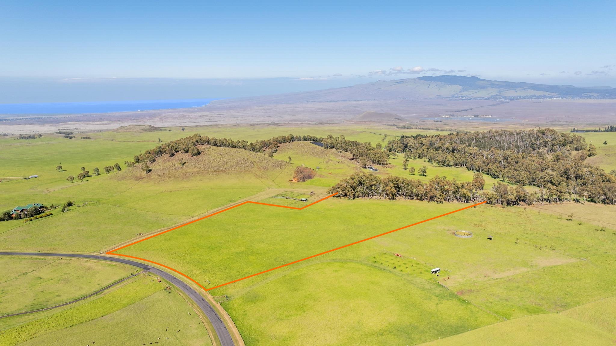 a view of an ocean and a mountain view