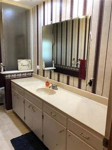 $165,000 | 925 North Elm Street, Nevada, MO 64772