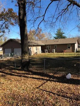 $165,000 | 925 North Elm Street, Nevada, MO 64772