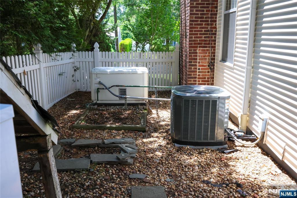 270 Kensington Road River Edge, NJ 07661 - Photo 28 of 34