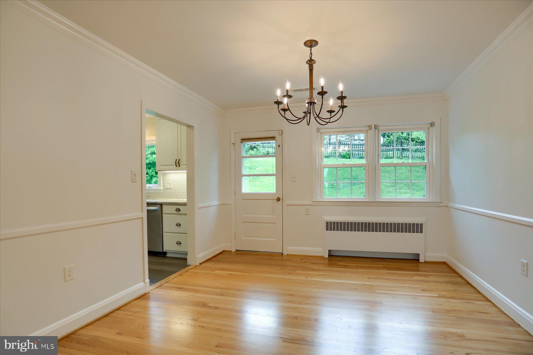422 Aigburth Road Towson, MD 21286 - Photo 14 of 48 Dining Room
