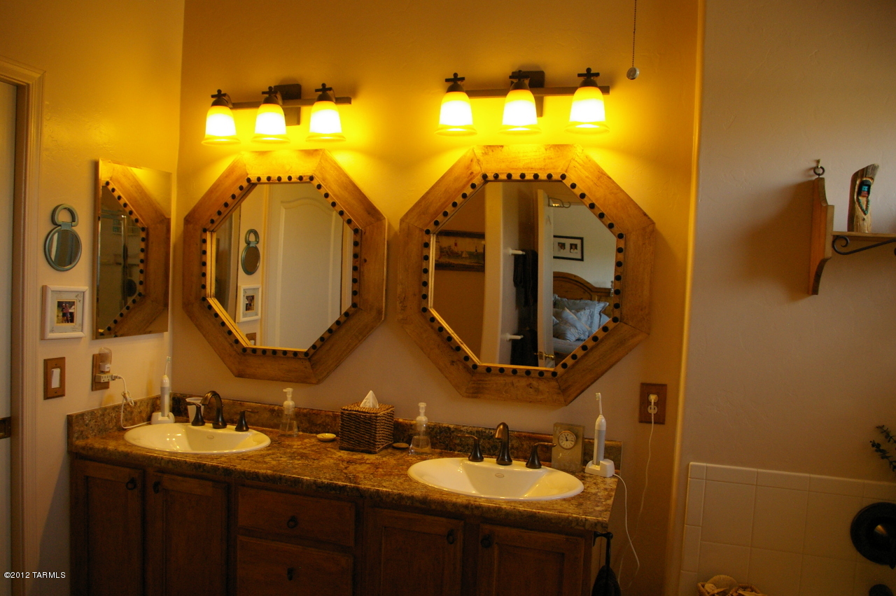 7812 West Palladin Road Tucson, AZ 85743 - Photo 10 of 16 Gallery Image 10