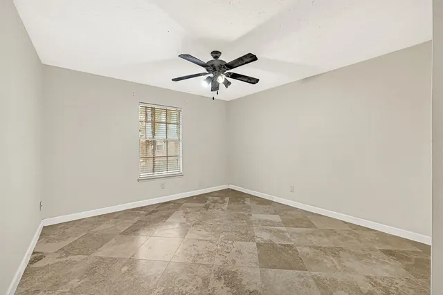 $950 | 3224 Timmons Lane, Unit 130, Houston, TX 77027