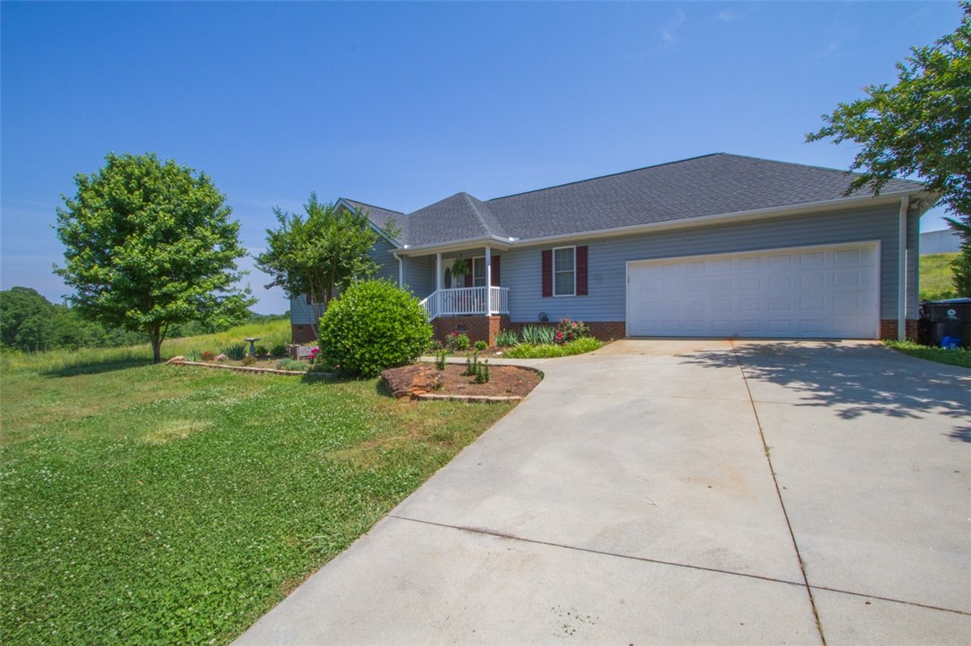 178 Old Denver Road Anderson, SC 29625 - Photo 2 of 33 Gallery Image 2
