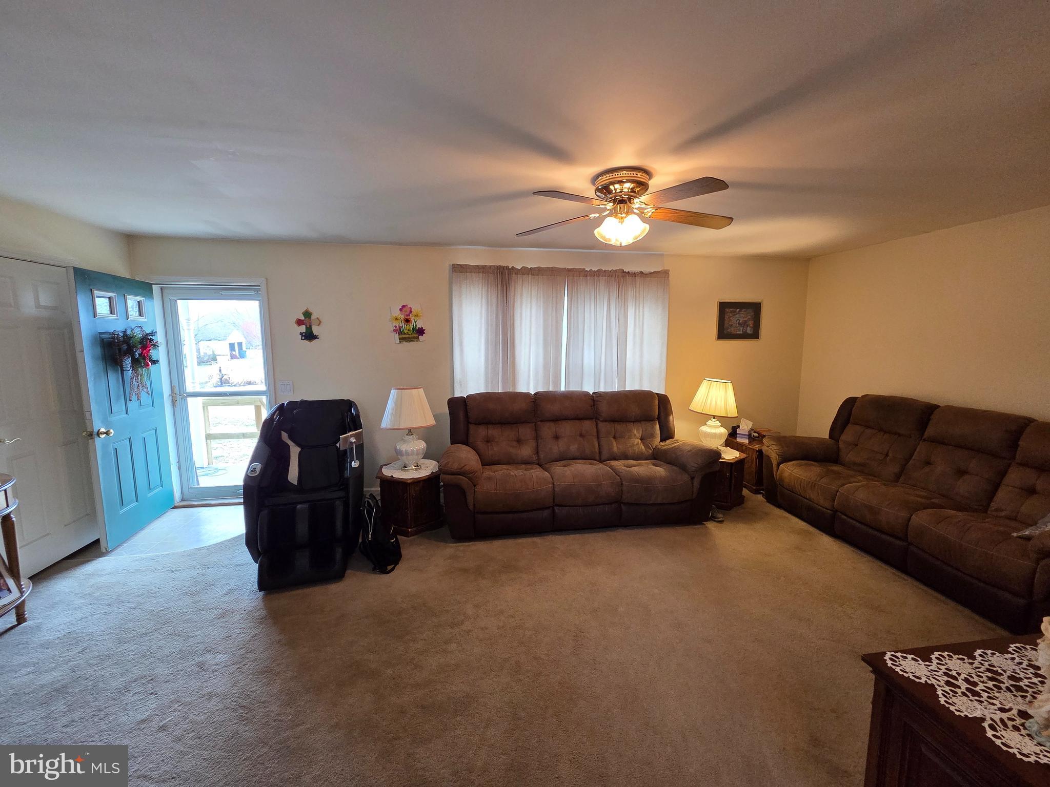 124 Hagersville Road Salem, NJ 08079 - Photo 11 of 25 Living room
