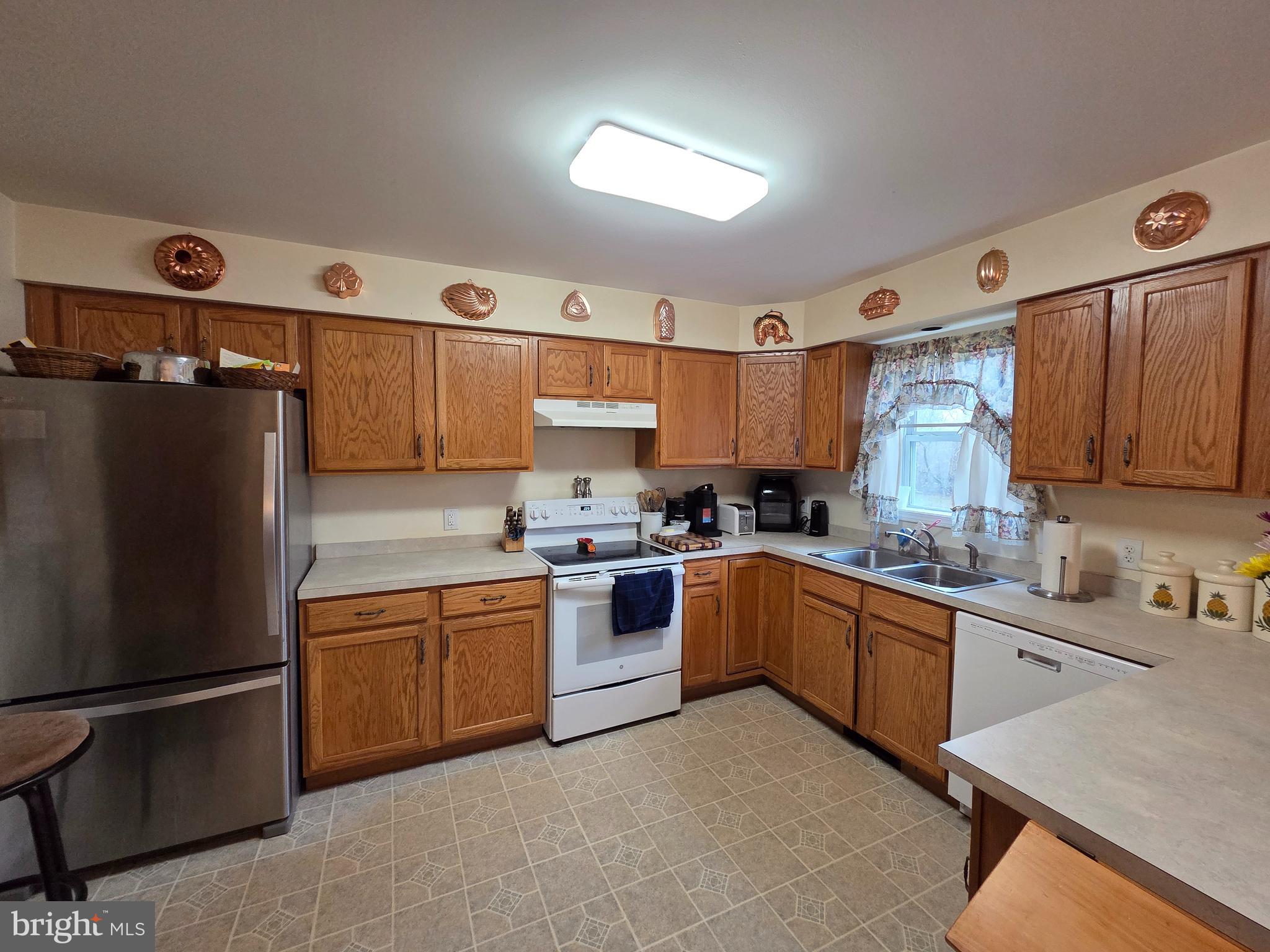 124 Hagersville Road Salem, NJ 08079 - Photo 14 of 25 Kitchen