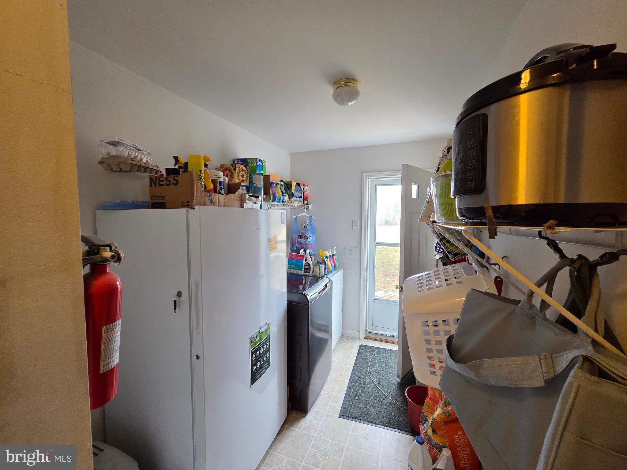 124 Hagersville Road Salem, NJ 08079 - Photo 20 of 24 Mudroom/ Laundry Room