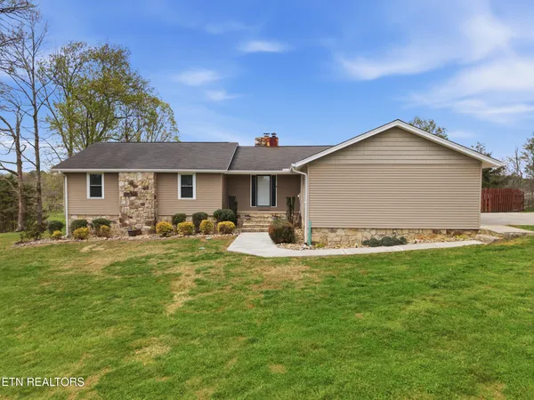 $625,000 | 127 Evans Road, Greenback, TN 37742