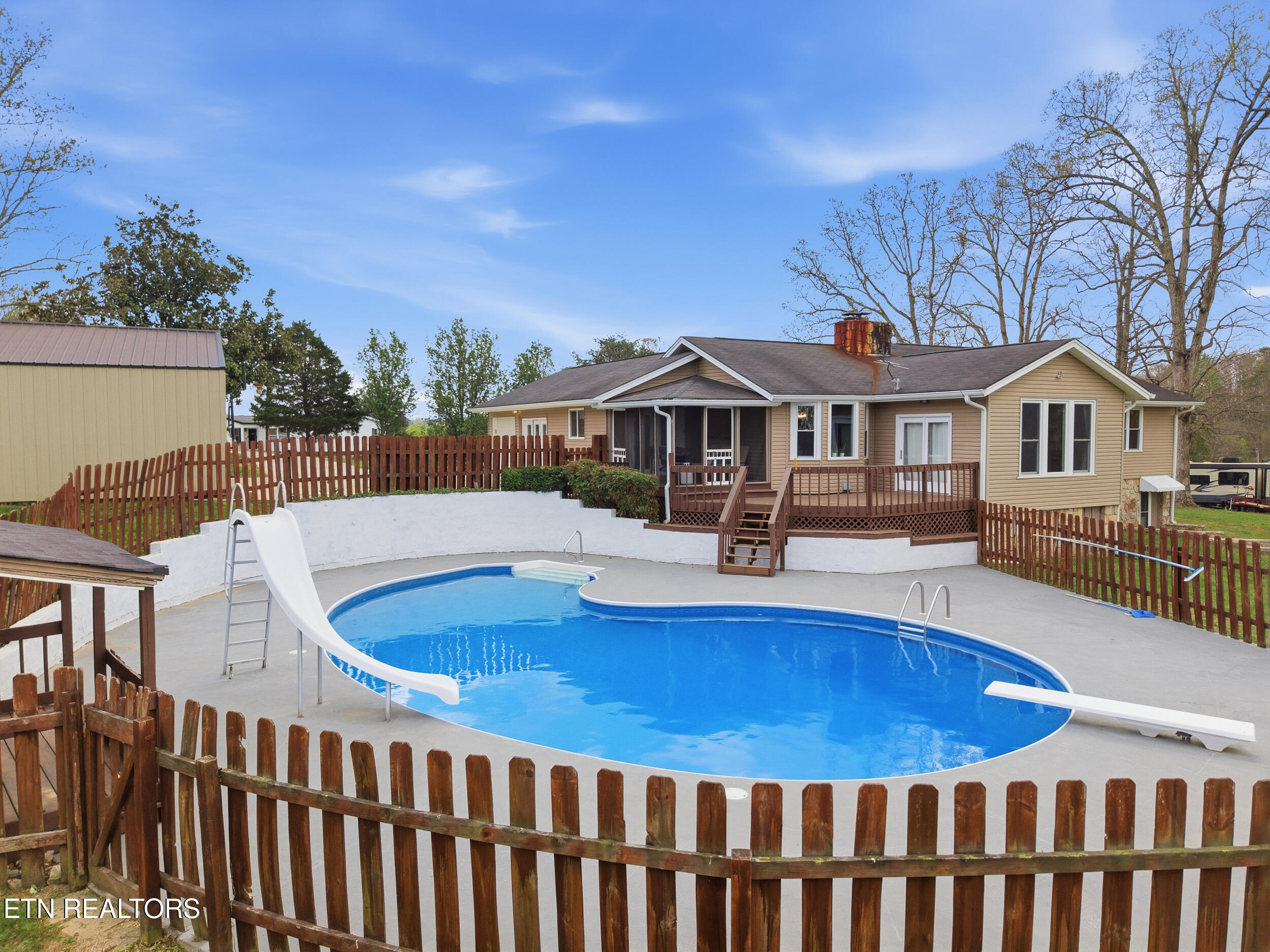 127 Evans Road Greenback, TN 37742 - Photo 14 of 43 15_127_evans_rd_0038