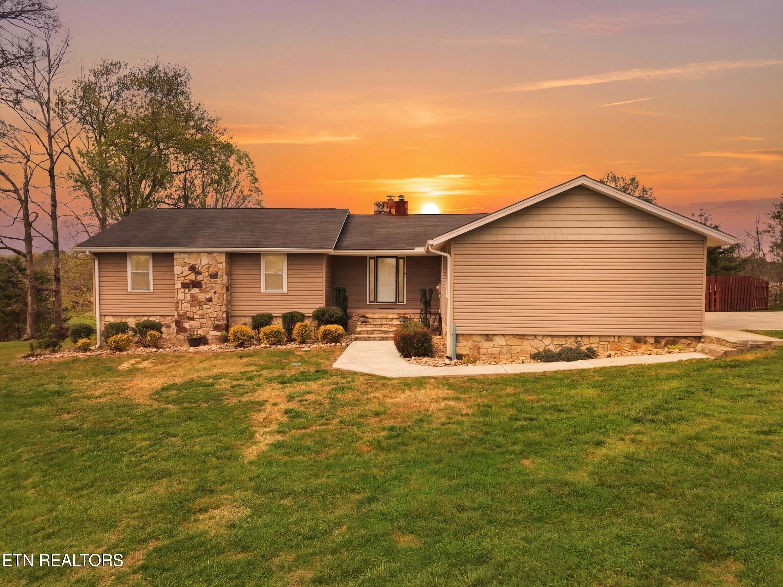 127 Evans Road Greenback, TN 37742 - Photo 2 of 43 2_127_evans_rd_0002_vt