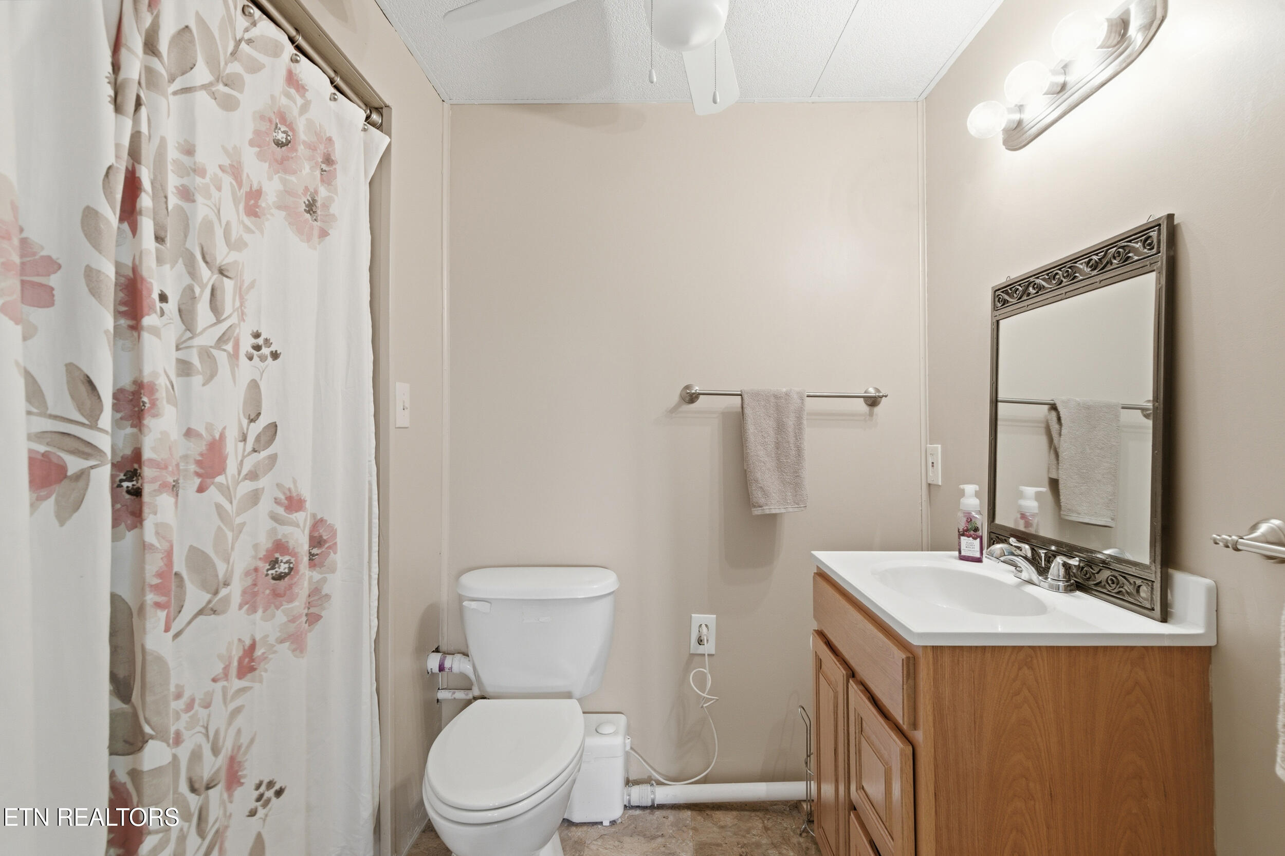 127 Evans Road Greenback, TN 37742 - Photo 43 of 43 Basement Bathroom