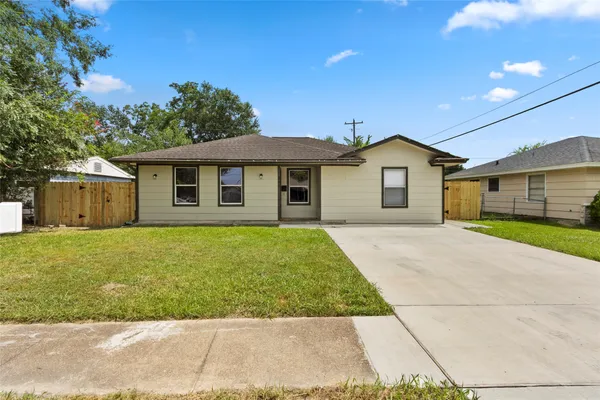 $246,999 | 804 Valerie Avenue, Pasadena, TX 77502