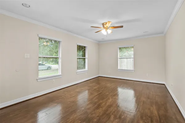 $246,999 | 804 Valerie Avenue, Pasadena, TX 77502