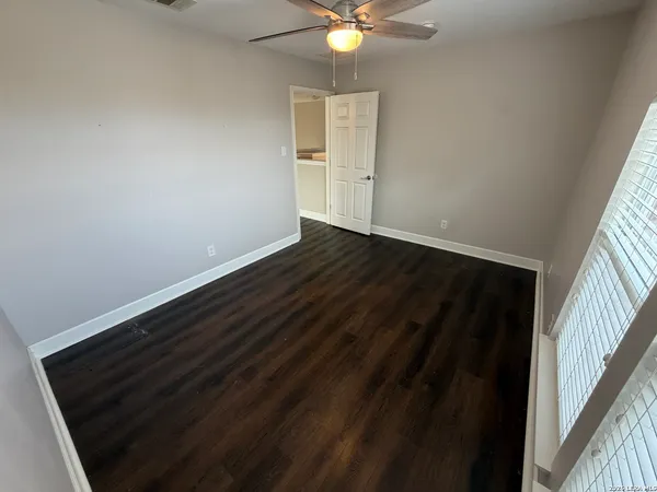 $2,350 | 13027 5 Brooks, Helotes, TX 78023