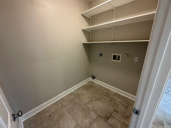 $2,350 | 13027 5 Brooks, Helotes, TX 78023