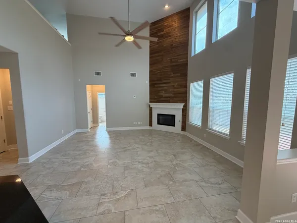 $2,350 | 13027 5 Brooks, Helotes, TX 78023