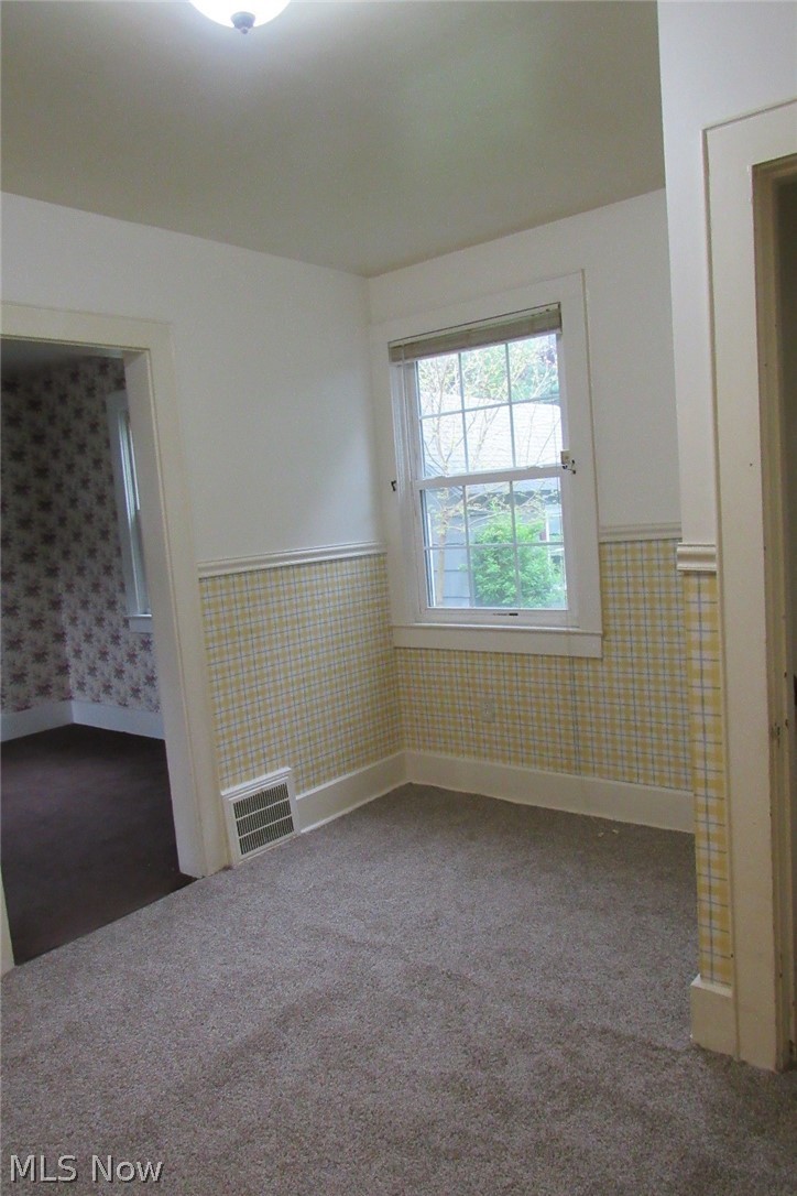 2042 West Prospect Road Ashtabula, OH 44004 - Photo 4 of 24 Breakfast nook where the fridge would go.