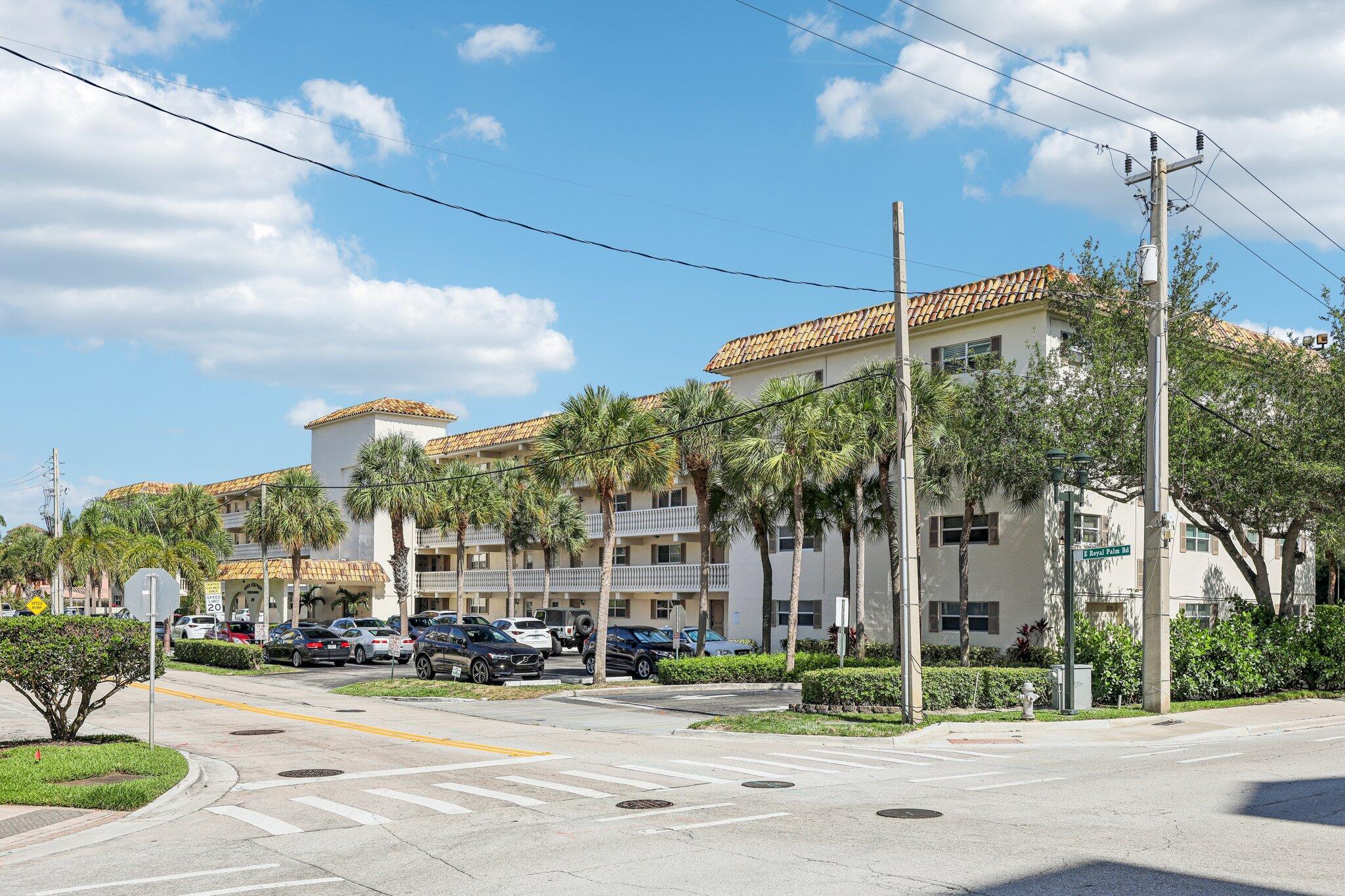 1-web-or-mls-E Royal Palm Rd-2005-001