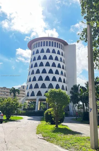 $139,000 | 1690 Northeast 191st Street, Unit 3051, Miami, FL 33179