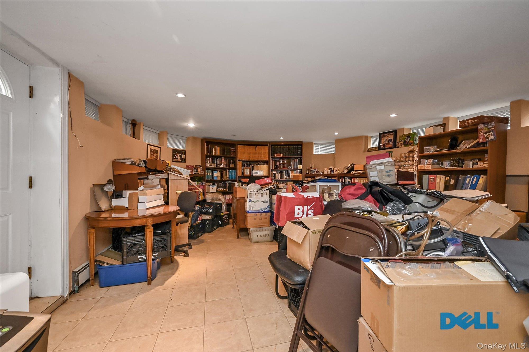 184-33 Tudor Road Queens, NY 11432 - Photo 18 of 24 Gallery Image 18