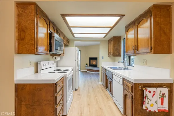 $489,700 | 17 Green Court, Paso Robles, CA 93446