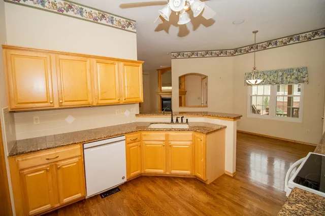 $289,900 | 2255 North Lakeway Circle, Wichita, KS 67205