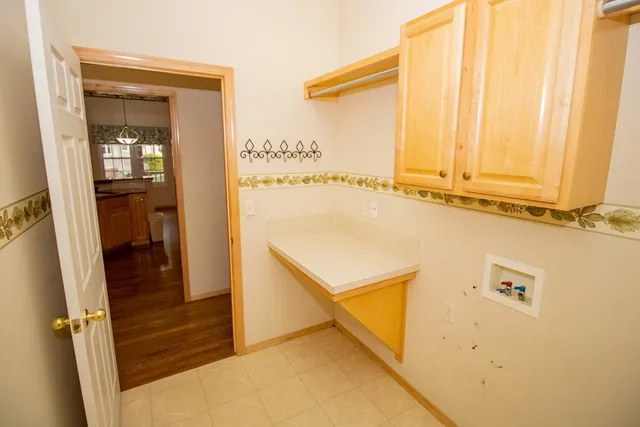 $289,900 | 2255 North Lakeway Circle, Wichita, KS 67205