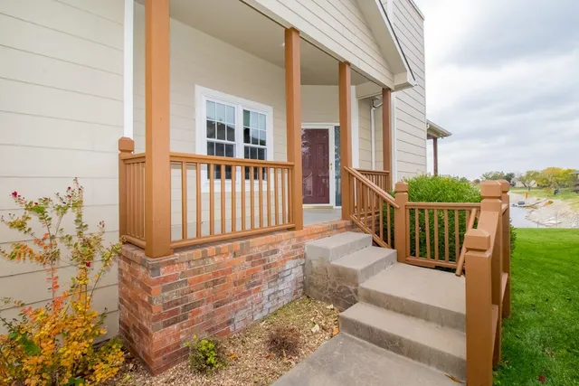 $289,900 | 2255 North Lakeway Circle, Wichita, KS 67205