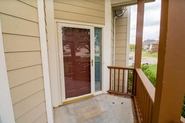 $289,900 | 2255 North Lakeway Circle, Wichita, KS 67205