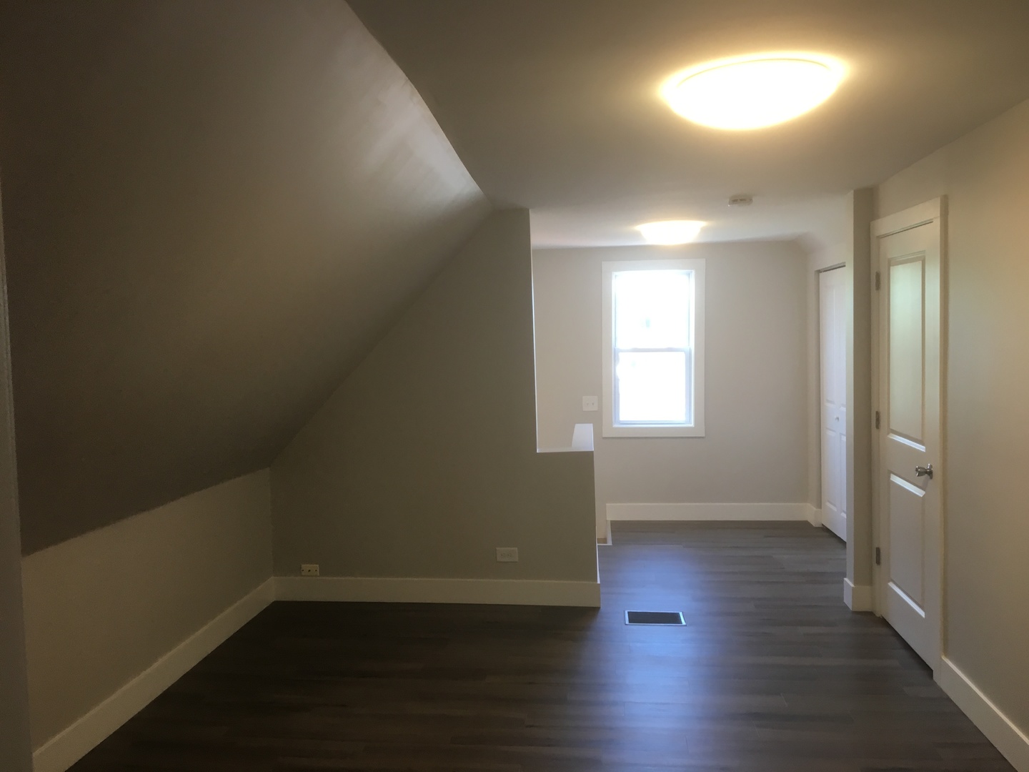 2652 North Marshfield Avenue, Unit 2F Chicago, IL 60614 - Photo 8 of 12