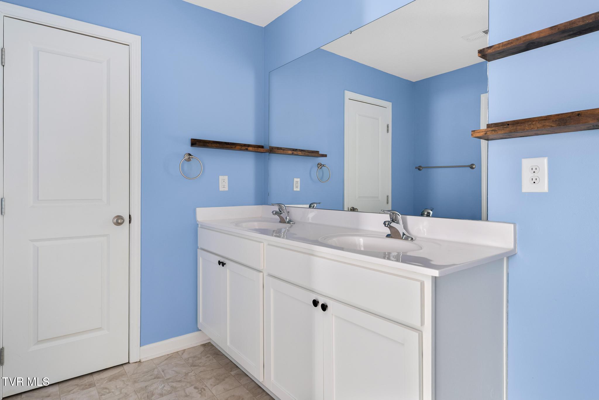 859 Barley Loop Jonesborough, TN 37659 - Photo 20 of 44 859 Barley Loop (42 of 44)