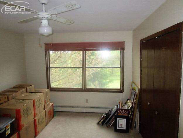 8282 Reid Road Swartz Creek, MI 48473 - Photo 28 of 32 21170949-27.JPG