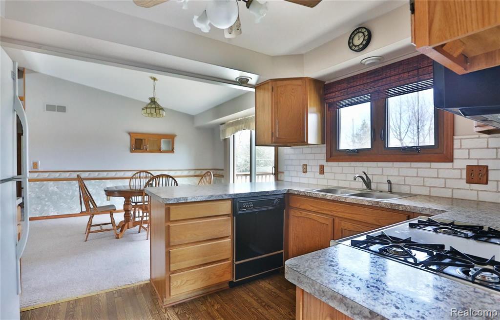 3821 Cone Avenue Rochester Hills, MI 48309 - Photo 8 of 21