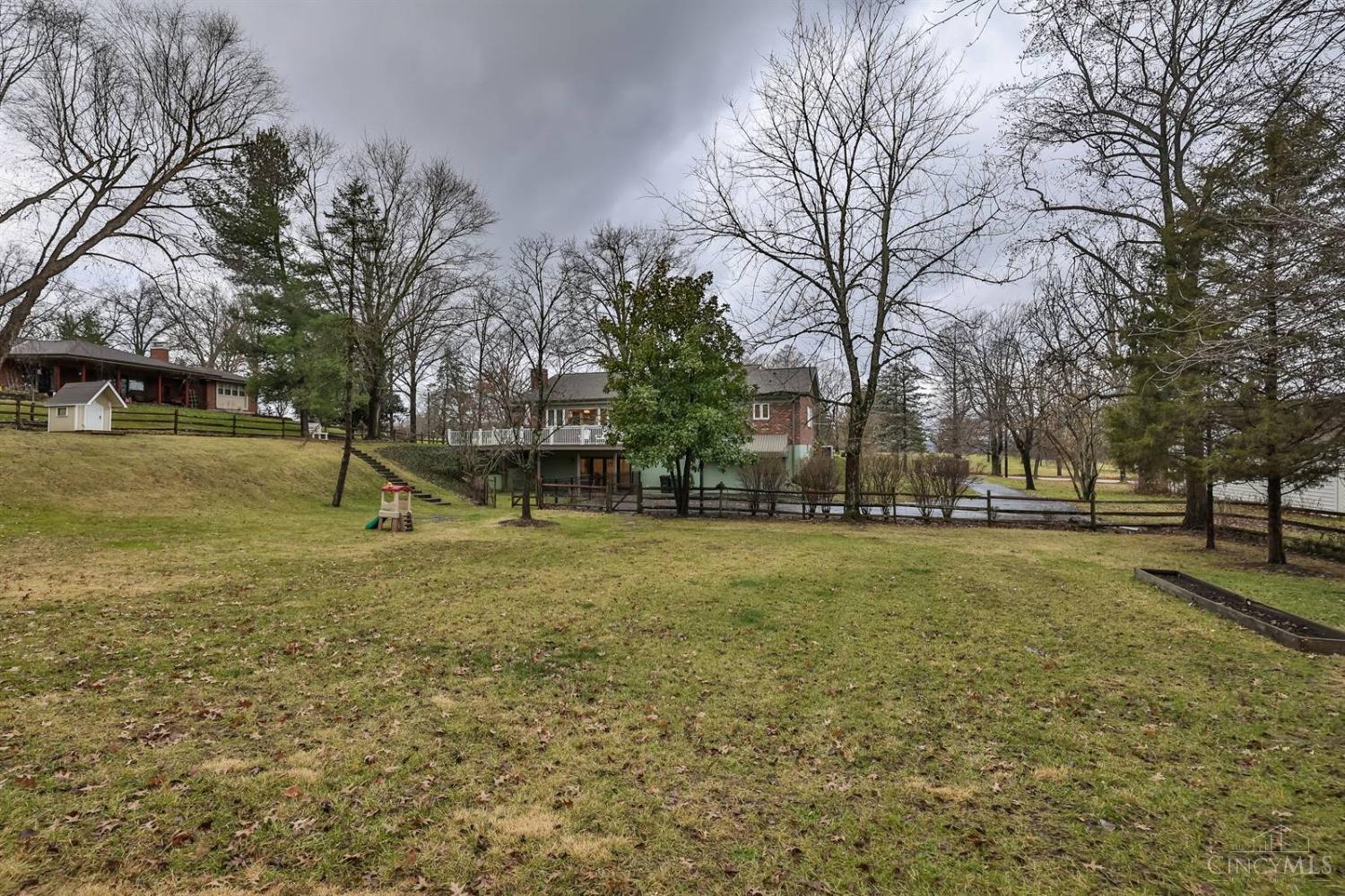8000 Ridge Avenue Amberley, OH 45237 - Photo 13 of 27
