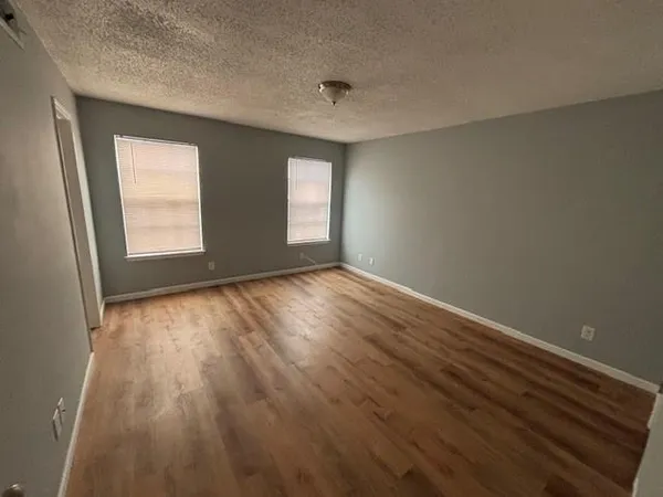 $2,000 | 5025 Winder Court, Unit C, North Richland Hills, TX 76180