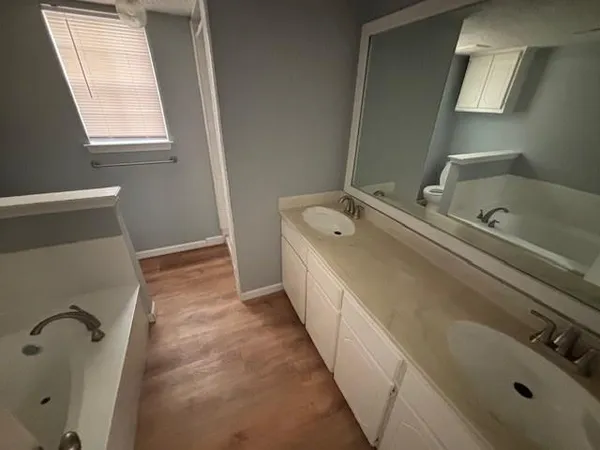 $2,000 | 5025 Winder Court, Unit C, North Richland Hills, TX 76180