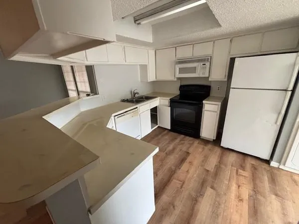 $2,000 | 5025 Winder Court, Unit C, North Richland Hills, TX 76180