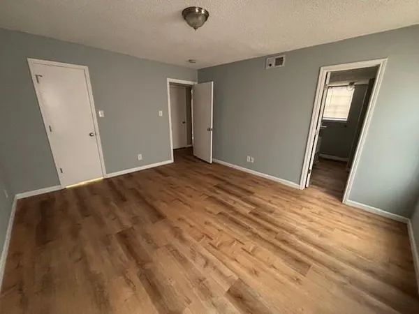 $2,000 | 5025 Winder Court, Unit C, North Richland Hills, TX 76180