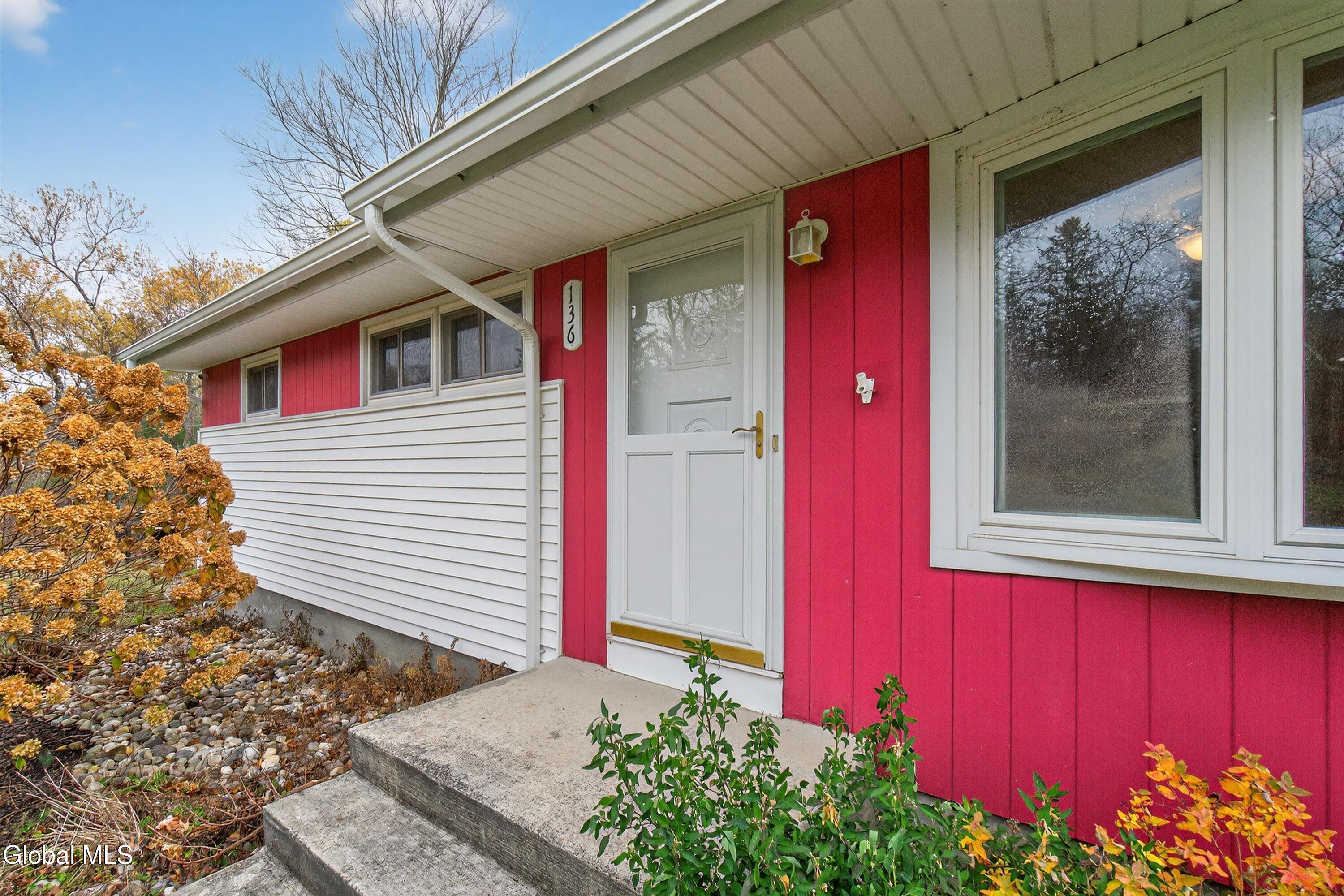 136 Stanton Road Coeymans, NY 12046 - Photo 5 of 44 53-136 Stanton Rd-53