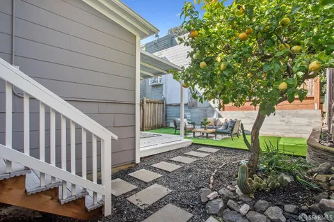 $1,095,000 | 344 Holladay Avenue, San Francisco, CA 94110