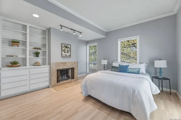 $290,000 | 7711 Broadway, Unit 20B, San Antonio, TX 78209